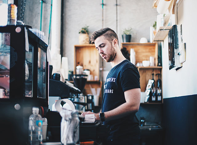 Étudiants-travailleurs : Des questions d’accueil, d’intensité, de cumul… et des réponses