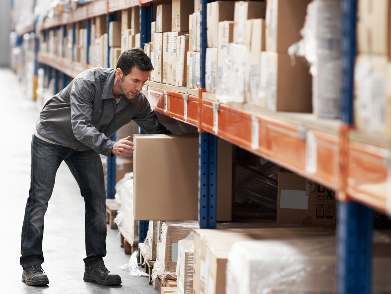 L’impact du déplacement des pieds chez le manutentionnaire